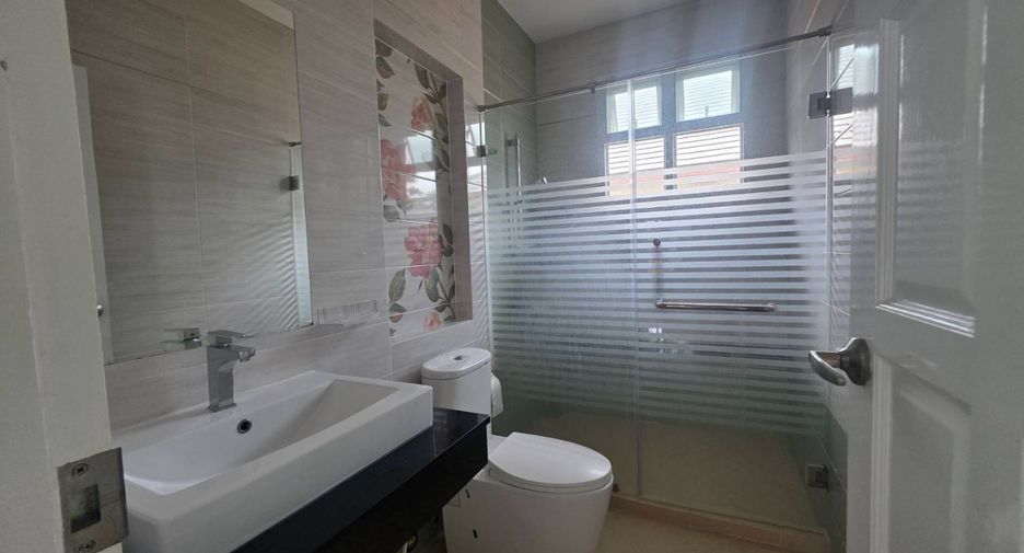For rent 2 bedrooms villa in Huay Yai, Pattaya