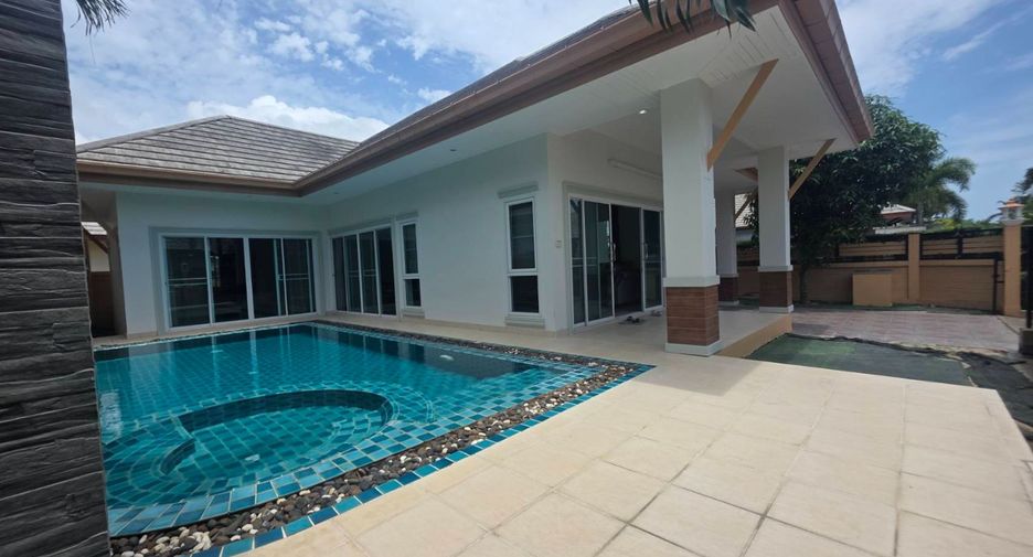 For rent 2 bedrooms villa in Huay Yai, Pattaya