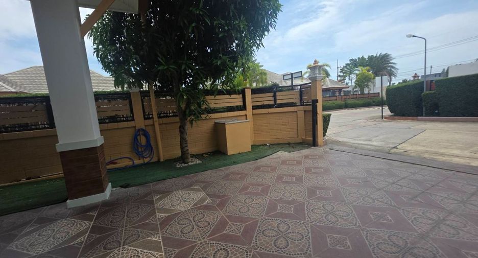 For rent 2 bedrooms villa in Huay Yai, Pattaya