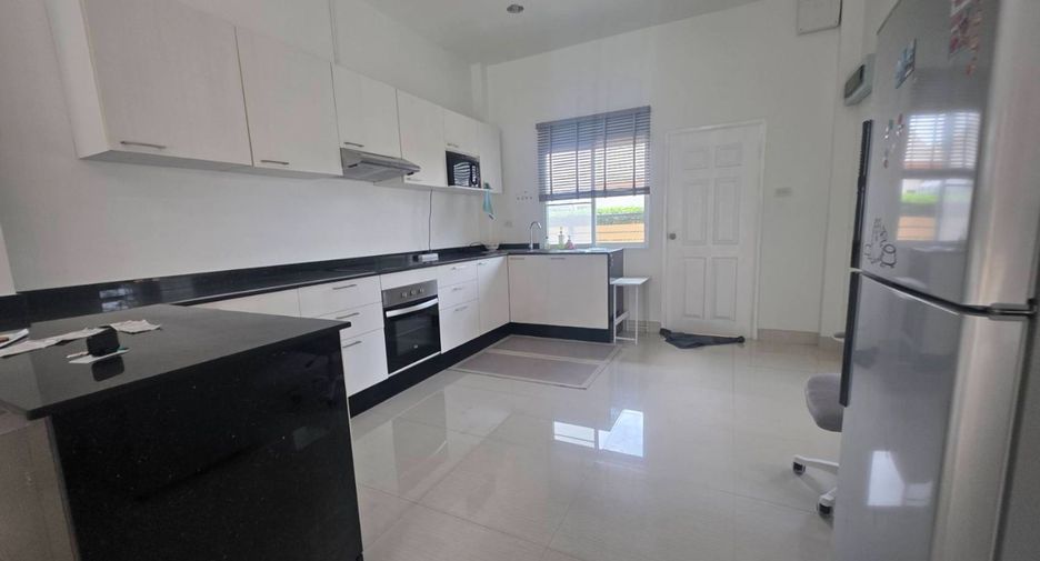 For rent 2 bedrooms villa in Huay Yai, Pattaya