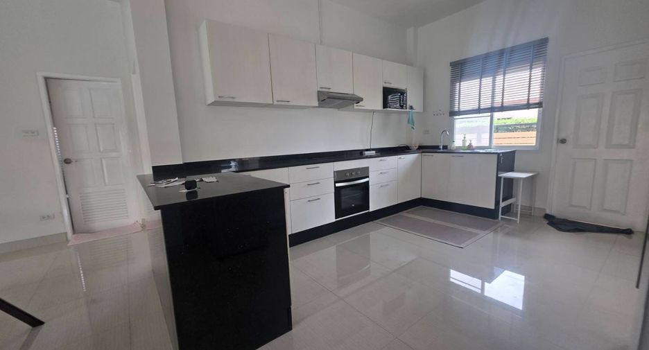 For rent 2 bedrooms villa in Huay Yai, Pattaya