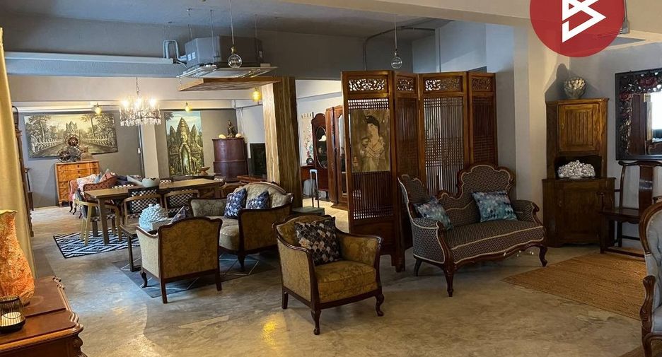 For sale 2 bedrooms condo in Bang Na, Bangkok