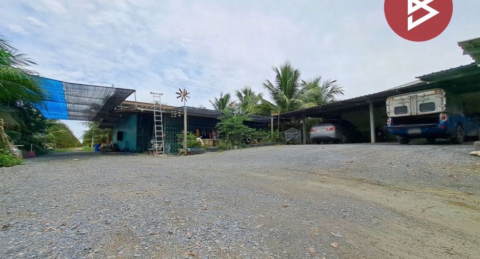 For sale land in Song Phi Nong, Suphan Buri