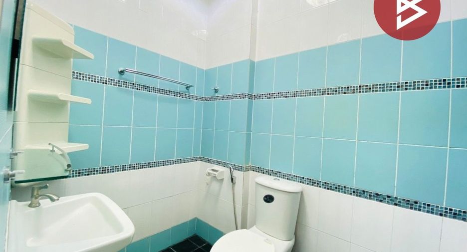 For sale 2 bedrooms townhouse in Khlong Luang, Pathum Thani