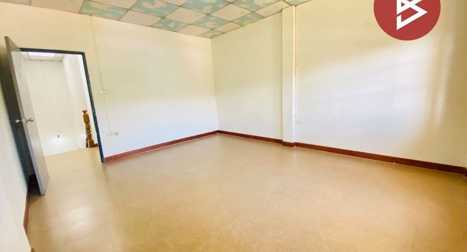 For sale 2 bedrooms townhouse in Khlong Luang, Pathum Thani