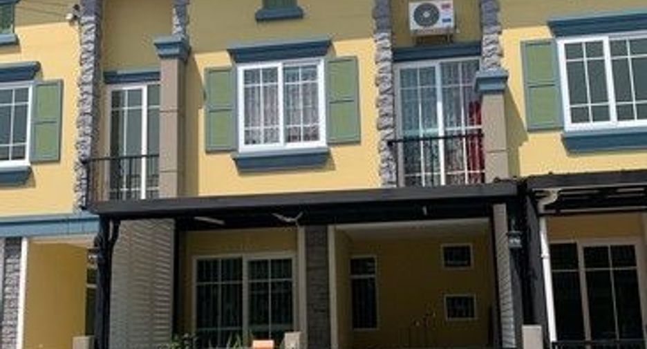 For rent 3 bedrooms house in Bang Khae, Bangkok