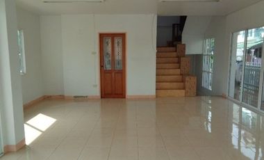 For sale 3 bedrooms house in Khlong Sam Wa, Bangkok