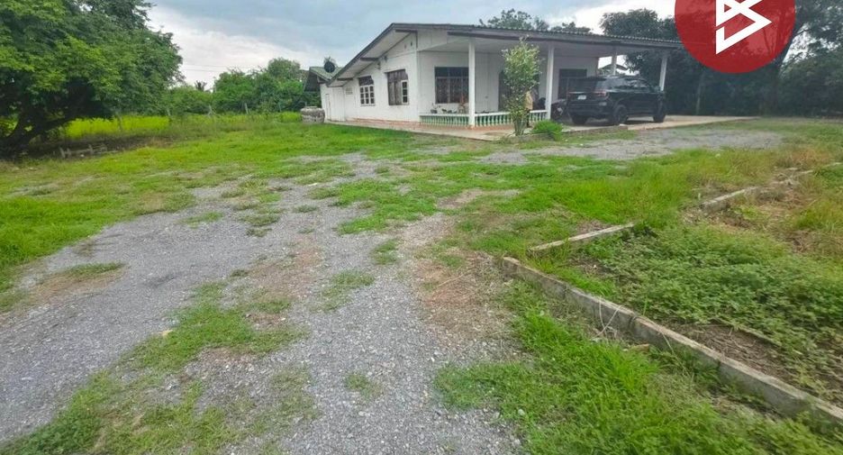 For sale land in Song Phi Nong, Suphan Buri