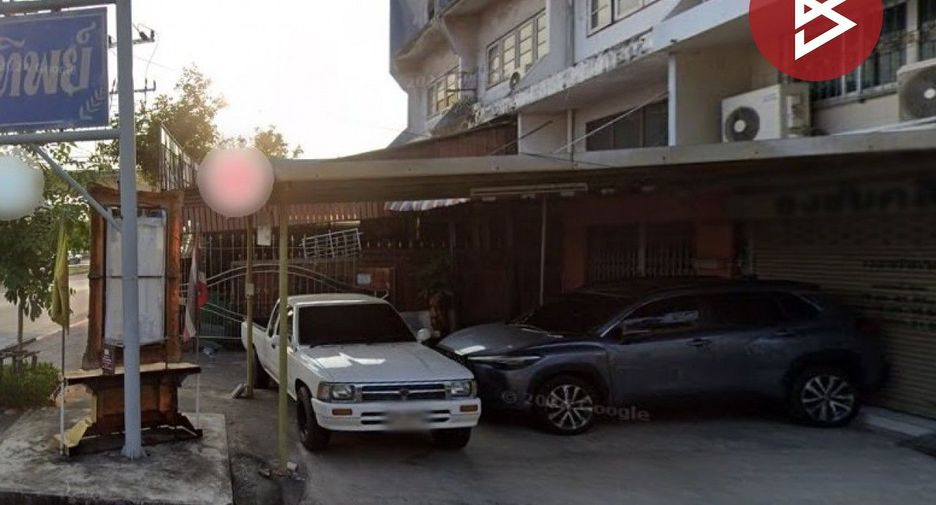 Casa adosada en venta de 2 habitaciones en Thawi Watthana, Bangkok