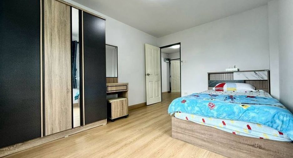 À vendre 3 chambres maison à Si Racha, Chonburi