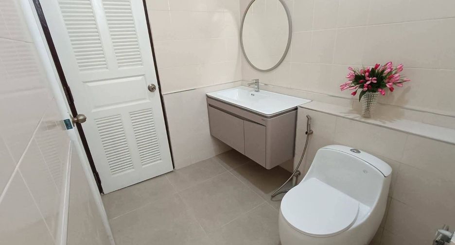 For rent 3 bedrooms house in Bang Lamung, Chonburi