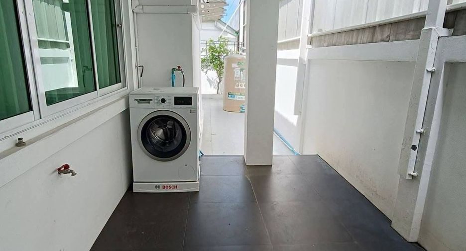 For rent 3 bedrooms house in Bang Lamung, Chonburi