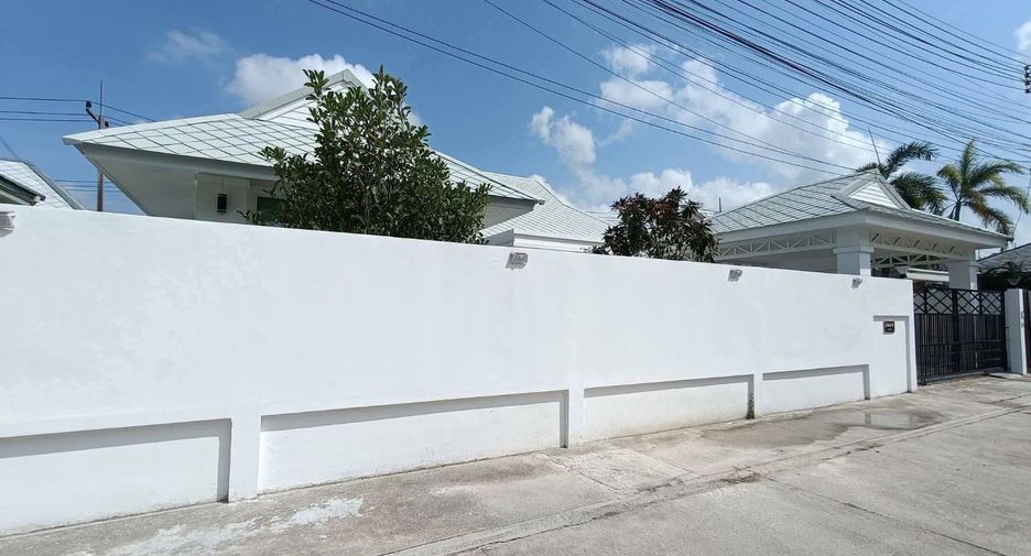For rent 3 bedrooms house in Bang Lamung, Chonburi