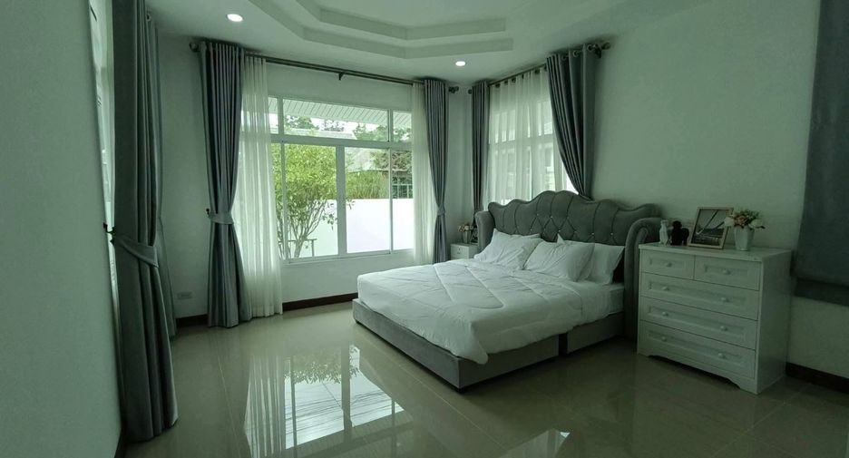 For rent 3 bedrooms house in Bang Lamung, Chonburi