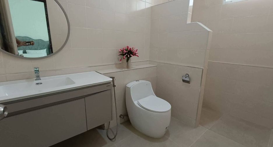For rent 3 bedrooms house in Bang Lamung, Chonburi