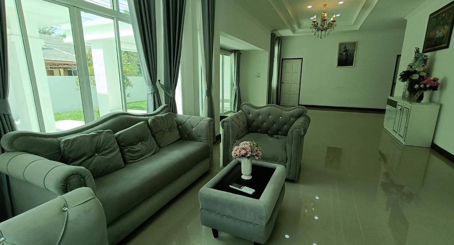 For rent 3 bedrooms house in Bang Lamung, Chonburi