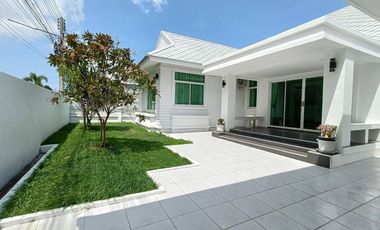 For rent 3 bedrooms house in Bang Lamung, Chonburi
