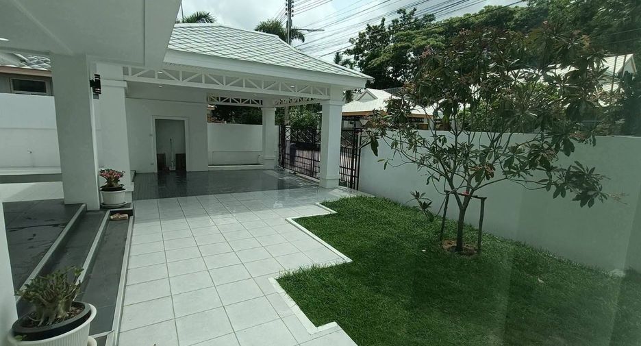 For rent 3 bedrooms house in Bang Lamung, Chonburi