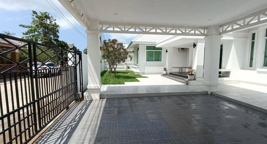 For rent 3 bedrooms house in Bang Lamung, Chonburi