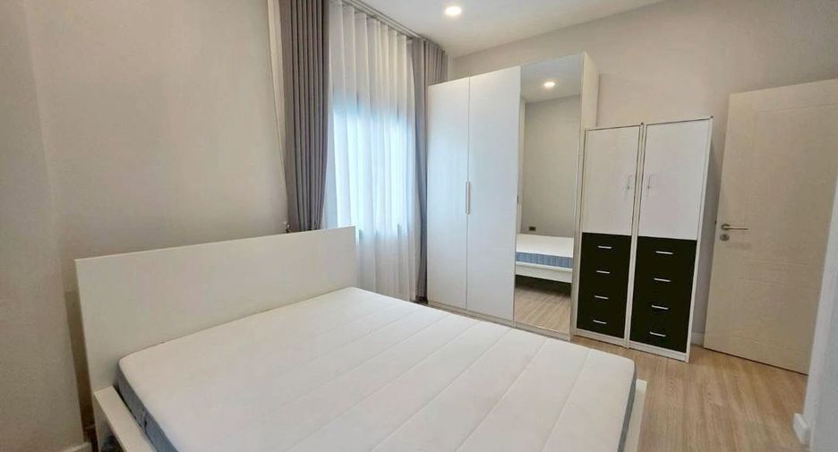 For rent 3 bedrooms villa in Bang Lamung, Chonburi