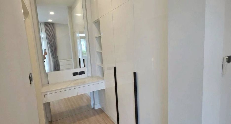 For rent 3 bedrooms villa in Bang Lamung, Chonburi