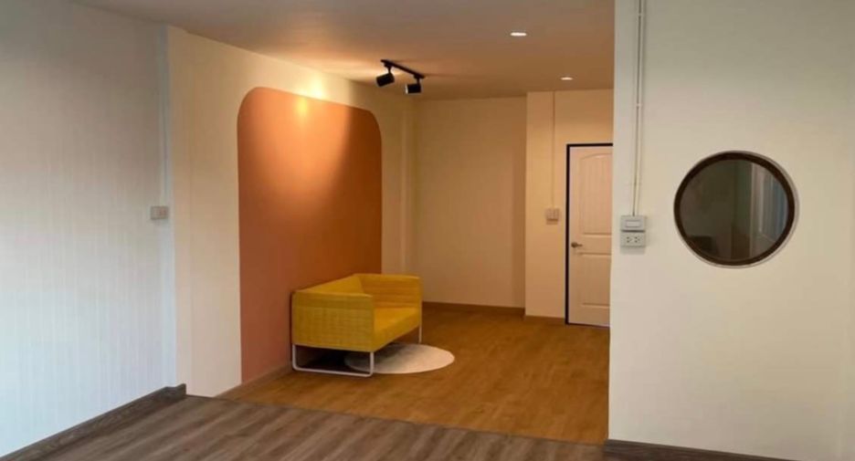 For rent 2 bedrooms townhouse in Bueng Kum, Bangkok