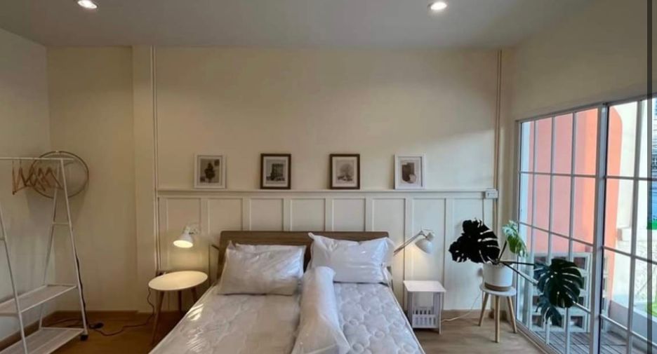 For rent 2 bedrooms townhouse in Bueng Kum, Bangkok