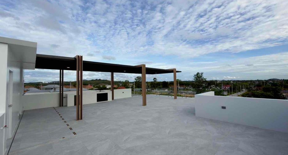 Haus zum Kauf mit 5 Zimmer in Bang Lamung, Chonburi