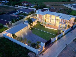 Haus zum Kauf mit 5 Zimmer in Bang Lamung, Chonburi
