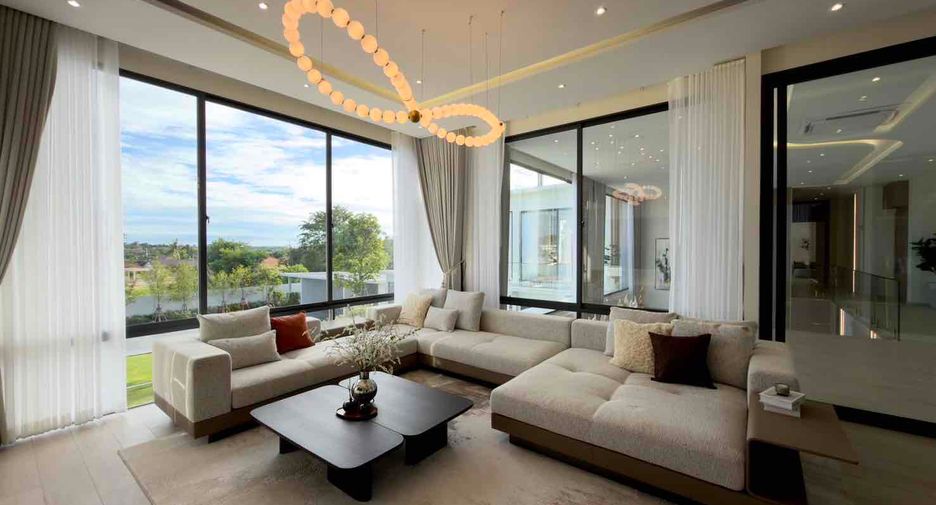 Haus zum Kauf mit 5 Zimmer in Bang Lamung, Chonburi