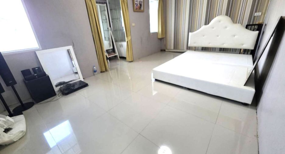 For sale 3 bedrooms townhouse in Mueang Rayong, Rayong