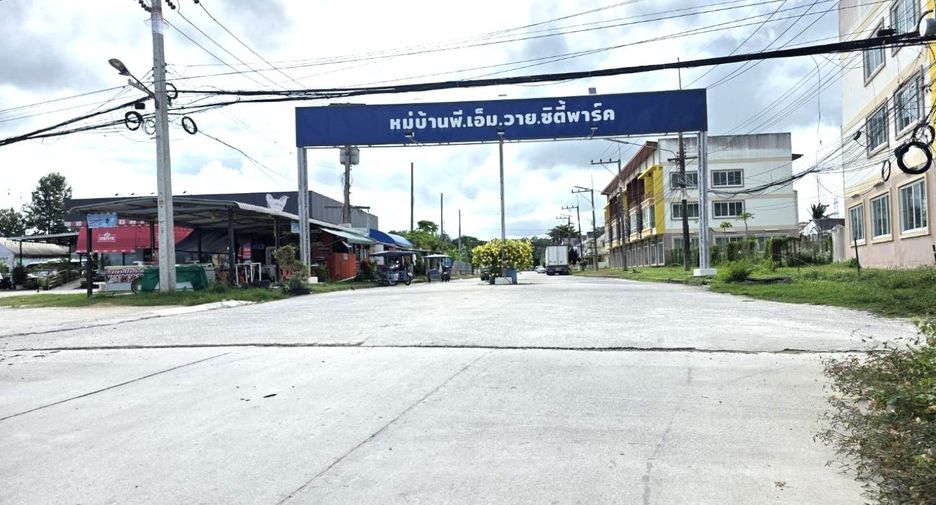 For sale 3 bedrooms townhouse in Mueang Rayong, Rayong