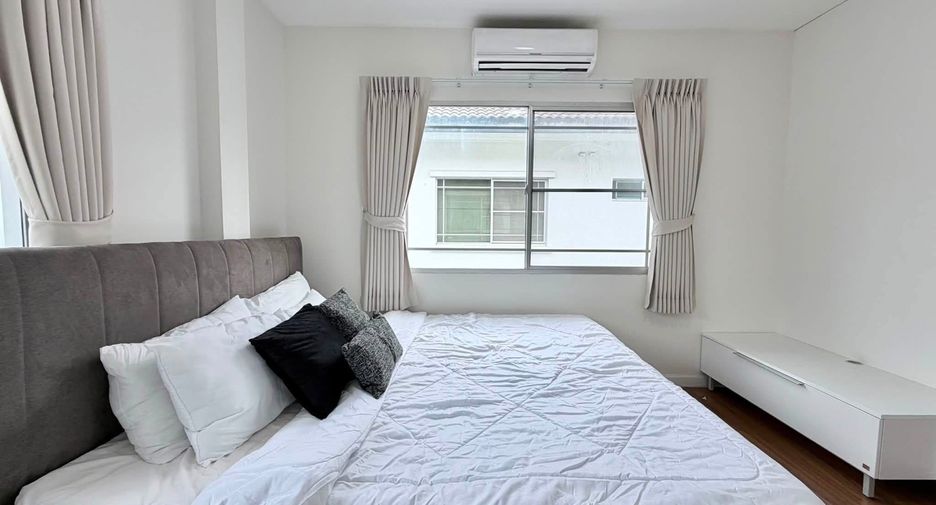 For rent 4 bedrooms house in Prawet, Bangkok