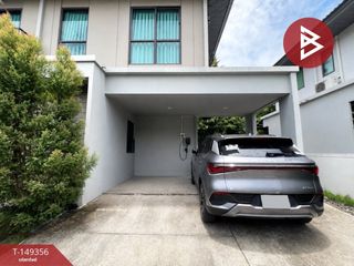 Casa en venta de 4 habitaciones en Phra Samut Chedi, Samut Prakan