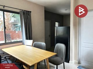 Casa en venta de 4 habitaciones en Phra Samut Chedi, Samut Prakan
