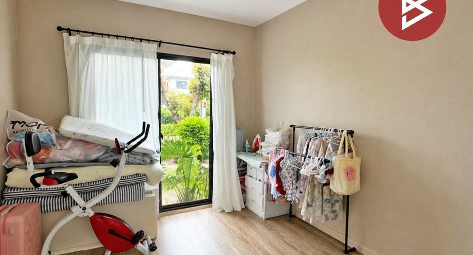 Haus zum Kauf mit 4 Zimmer in Phra Samut Chedi, Samut Prakan