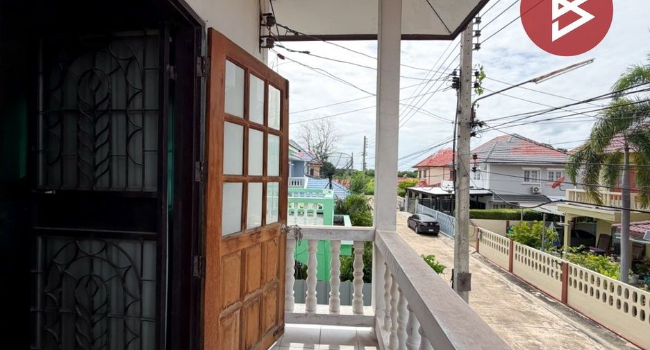 À vendre 2 chambres maison de ville à Mueang Lop Buri, Lopburi