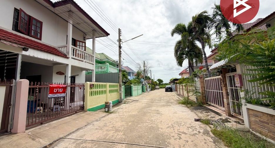 À vendre 2 chambres maison de ville à Mueang Lop Buri, Lopburi