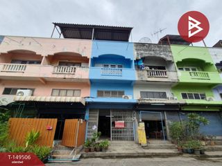 Local comercial en venta de 4 habitaciones en Mueang Samut Prakan, Samut Prakan