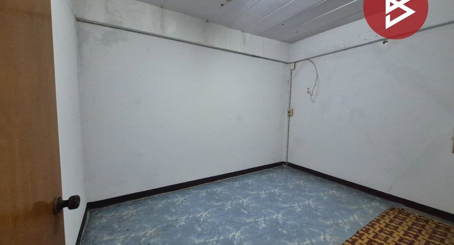 Local comercial en venta de 4 habitaciones en Mueang Samut Prakan, Samut Prakan