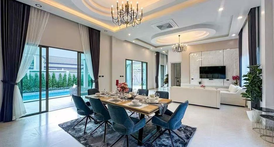 For sale 4 ベッドルーム house in Bang Lamung, Chonburi
