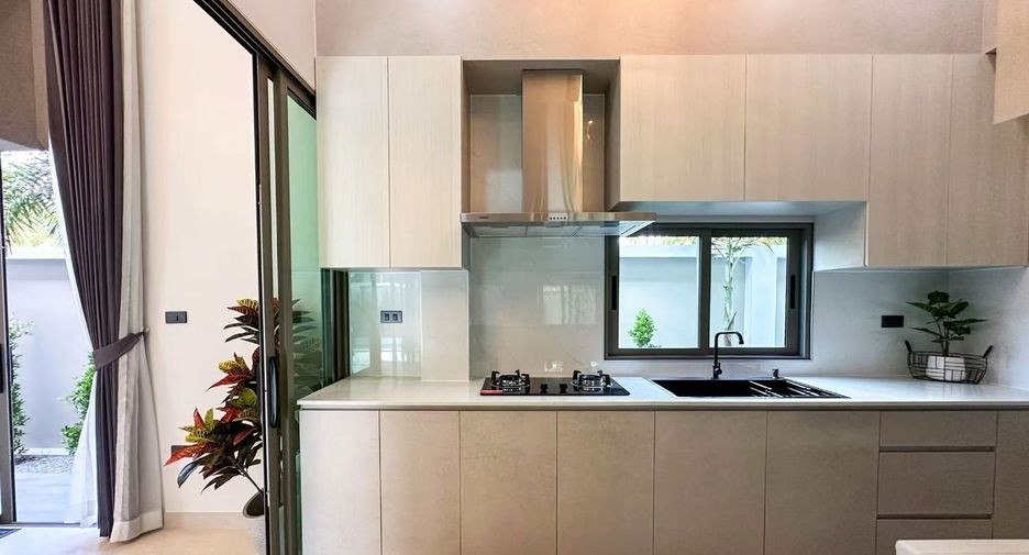 For sale 4 ベッドルーム house in Bang Lamung, Chonburi