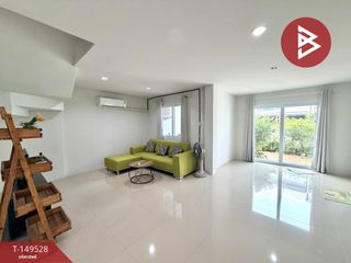 Casa adosada en alquiler y en venta de 3 habitaciones en Mueang Nakhon Pathom, Nakhon Pathom
