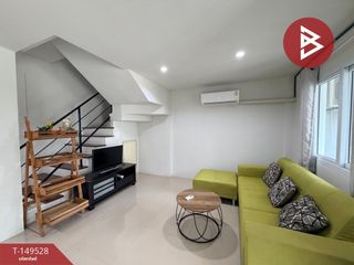 Casa adosada en alquiler y en venta de 3 habitaciones en Mueang Nakhon Pathom, Nakhon Pathom