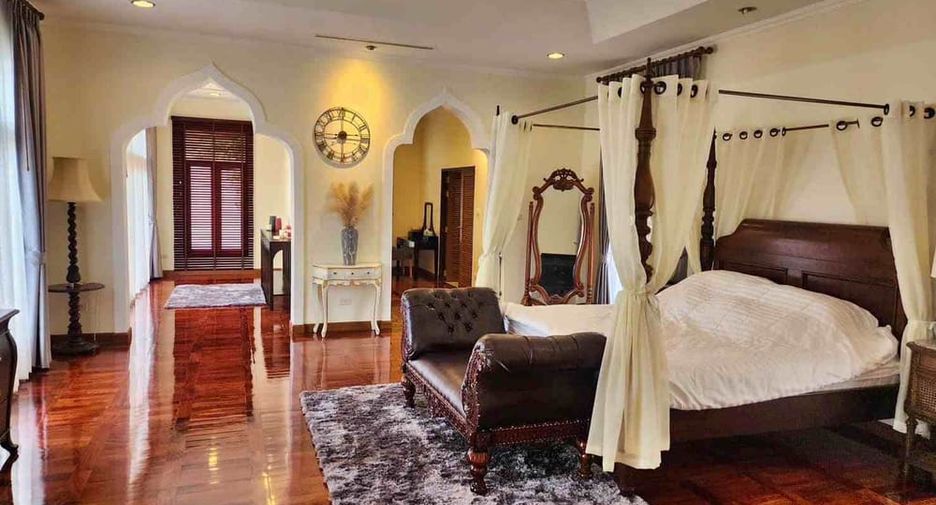 À louer 4 chambres villa à Na Jomtien, Pattaya