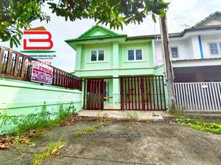 Casa adosada en venta de 3 habitaciones en Bang Nam Priao, Chachoengsao