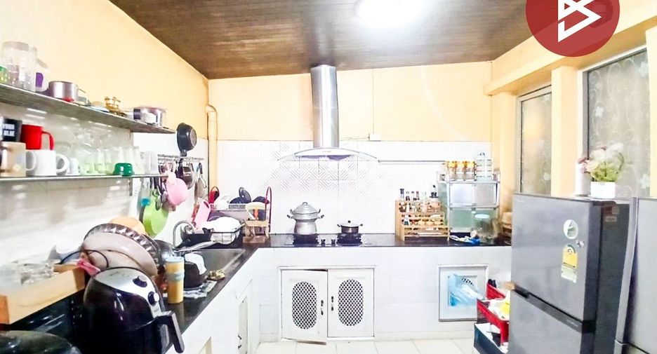 Продажа 2 спальни таунхаус в Bang Phli, Самутпракан