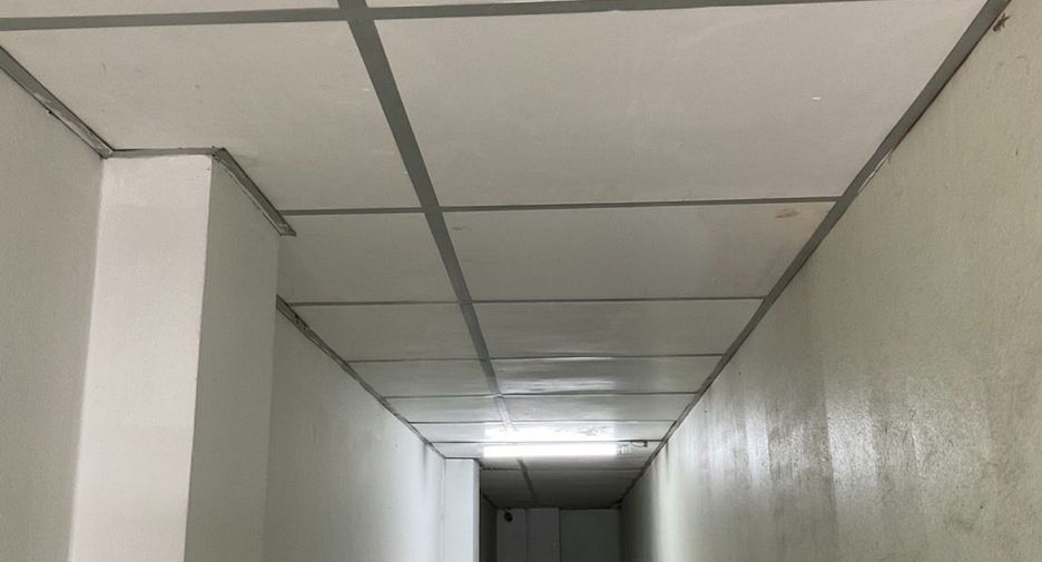 Local comercial en venta de 5 habitaciones en Nong Chok, Bangkok