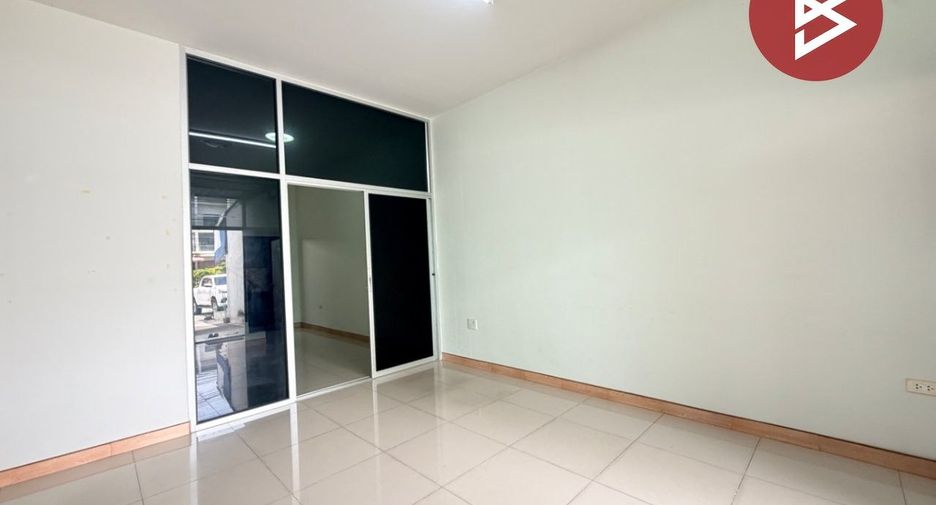 Local comercial en venta de 1 habitaciones en Si Racha, Chonburi
