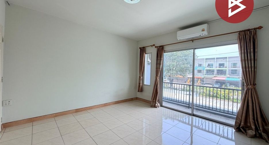 Local comercial en venta de 1 habitaciones en Si Racha, Chonburi
